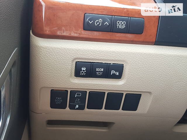 toyota_alphard__354367537f.jpg.0cfda35c7689bdf54f7c3ac15a501c80.jpg