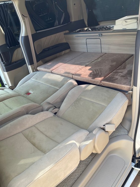 seats down.jpg