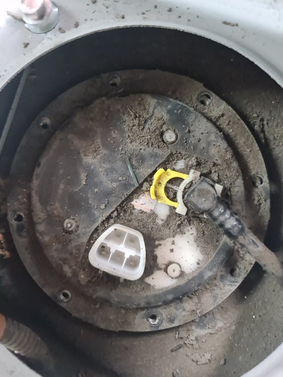5-Fuel connection.jpg