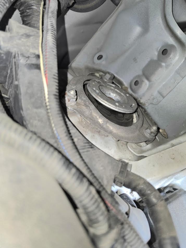 Front end clunking